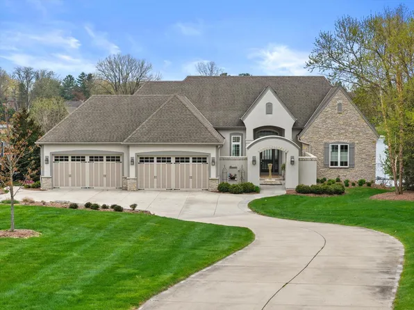 W356N5136 Lakeshore DRIVE, Oconomowoc, WI 53066