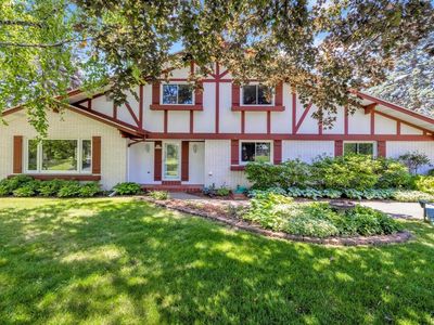 N61W16165 Hawthorne DRIVE, Menomonee Falls, WI, 53051