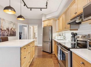 4 S 14th St NW #305, Calgary, AB T2N1Z4