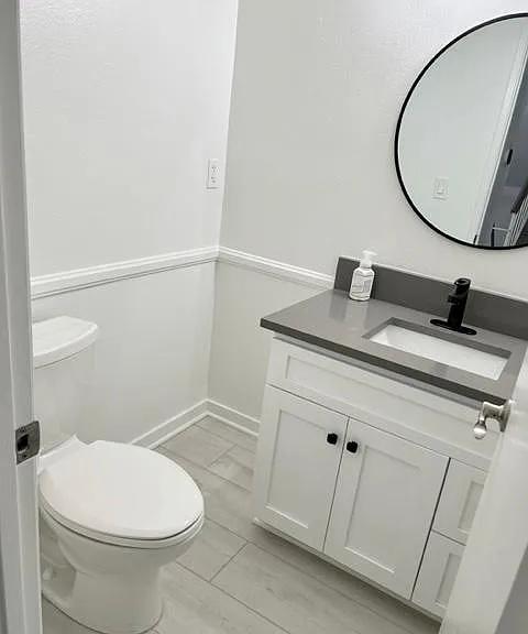 2000 Mathews Ave #5 — Photo 6