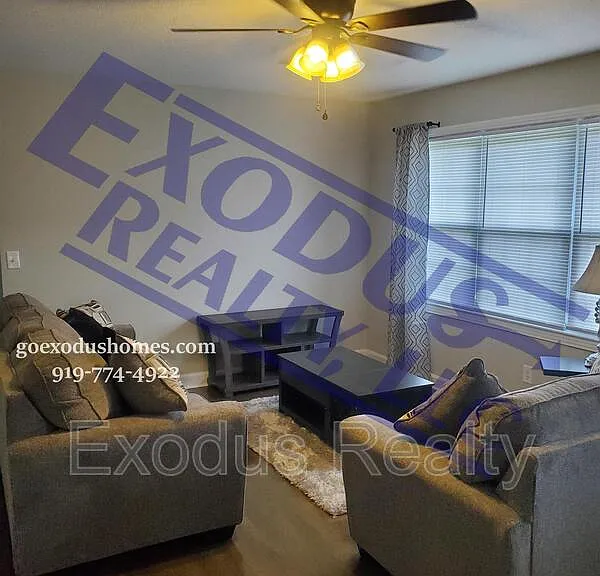 3015 Wicker St — Photo 7