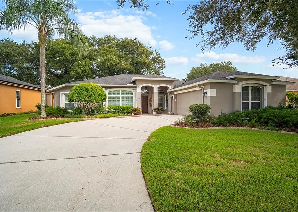 1st image of 2711 Villa Dr