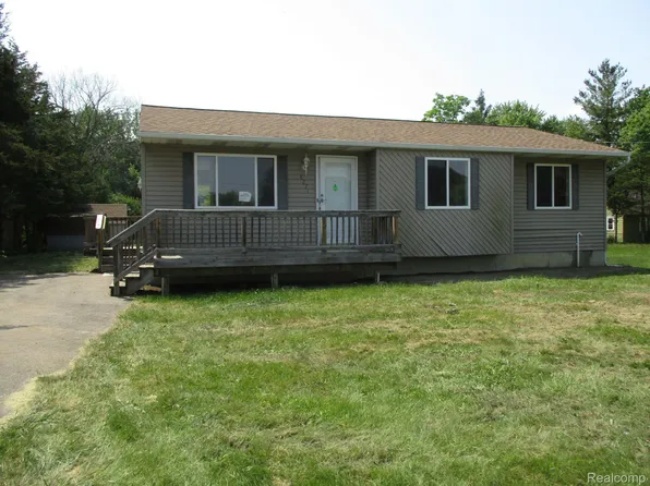 8271 N Dort Hwy, Mount Morris, MI 48458