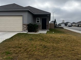 7602 Alameda Bch, Converse, TX 78109