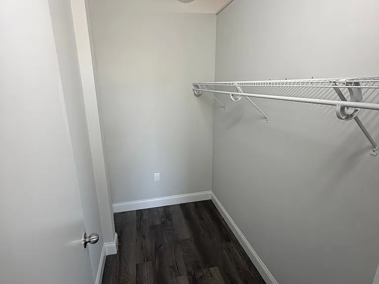 24 Mount Vernon Apartments — Photo 47