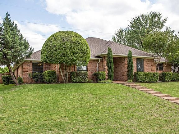 2nd image of 448 Moran Dr