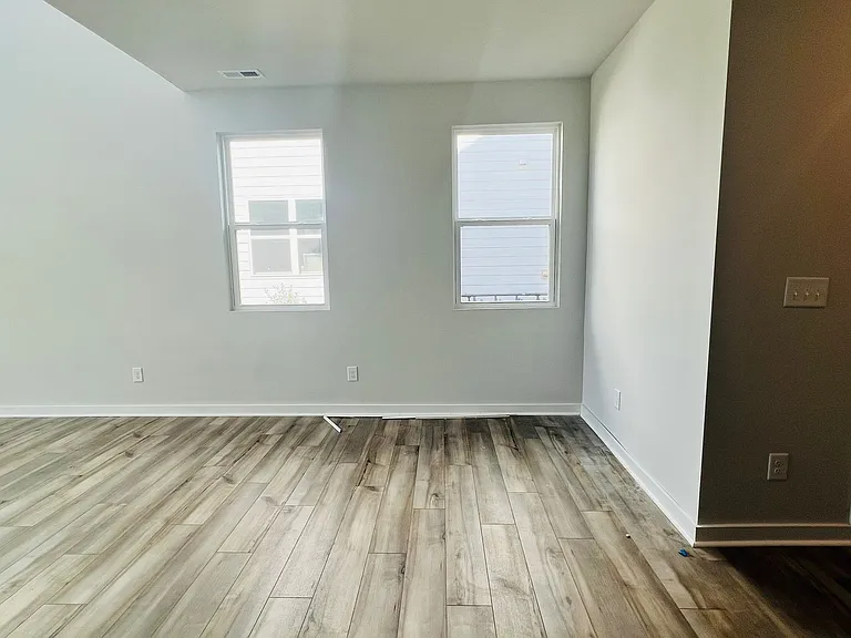 9505 Munsing Dr — Photo 4
