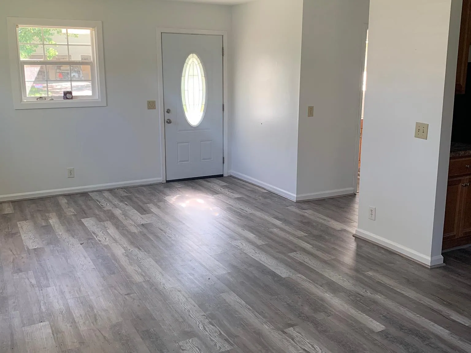 2 bed, 874 sqft, $1,500 — Photo 2