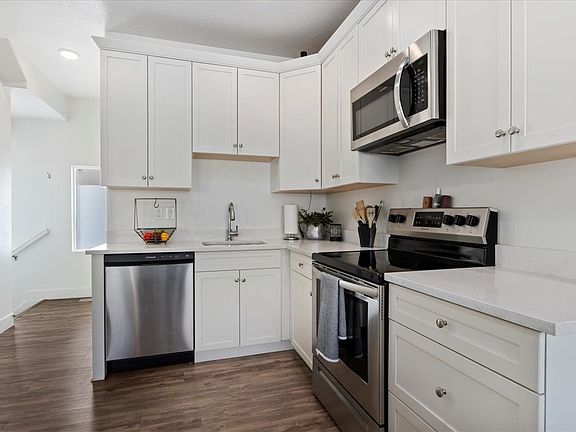 3rd image of 6216 W Birch Run Rd