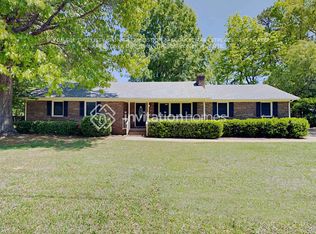 5504 Hickory Grove Rd, Stanley, NC 28164
