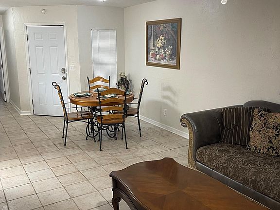 2nd image of 2987 Bayshore Dr E