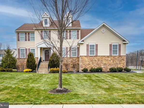 2 Eagle Ct, Monmouth Junction, NJ 08852