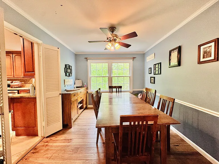 12525 Hedges Run Dr — Photo 18