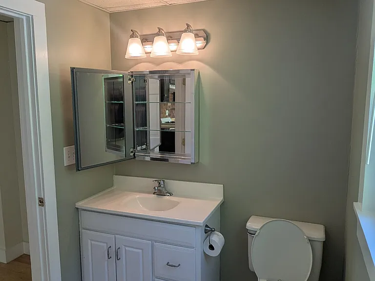 8 Maple Ave #D — Photo 7