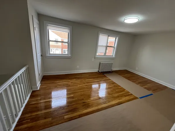 68-17 224th St #A, Oakland Gardens, NY 11364