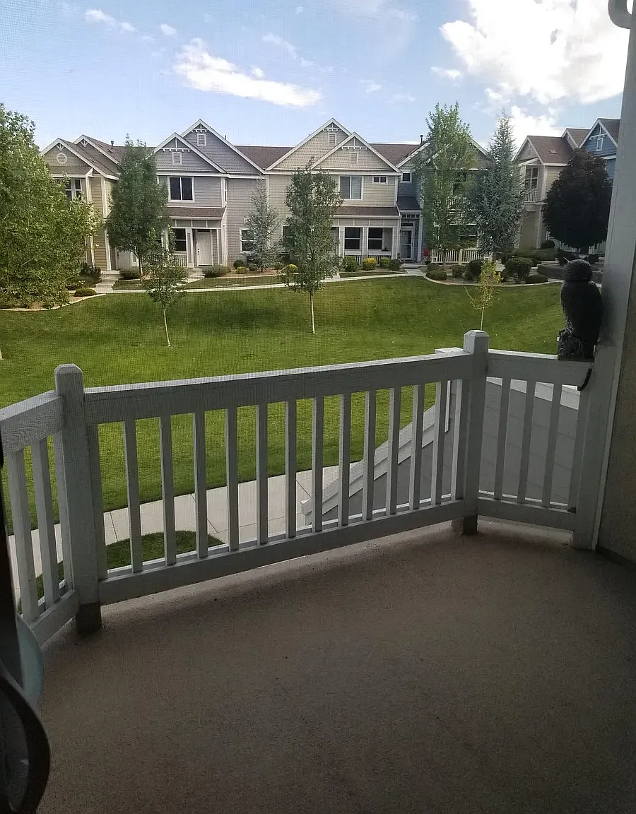 2 bed, 1322 sqft, $2,300 — Photo 4