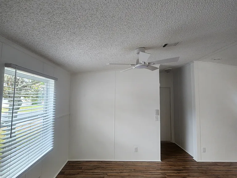 10322 Andre Blvd — Photo 9