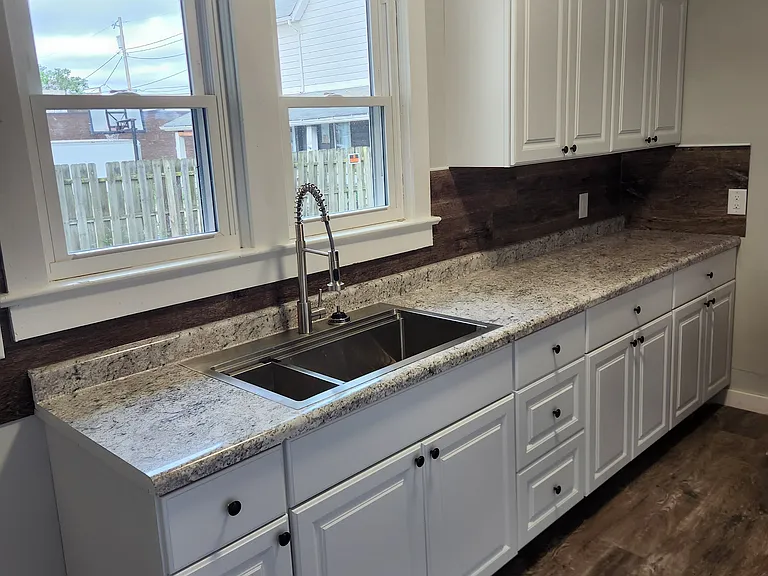 212 1st St NW #1 — Photo 21