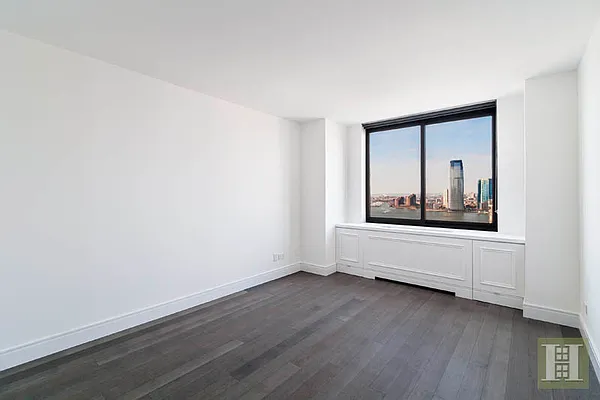 Rented by Halstead Real Estate | media 29