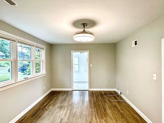 3rd image of 1513 Cutshaw Pl