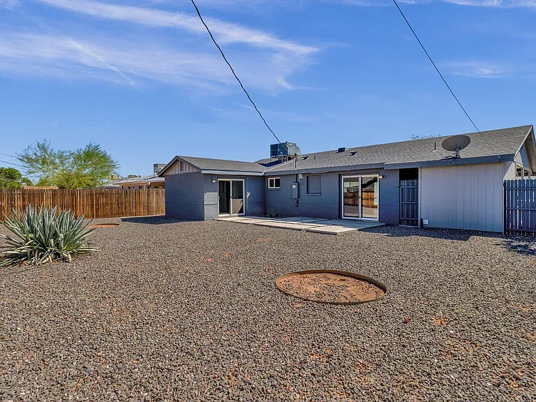 7408 E Beatrice St — Photo 29