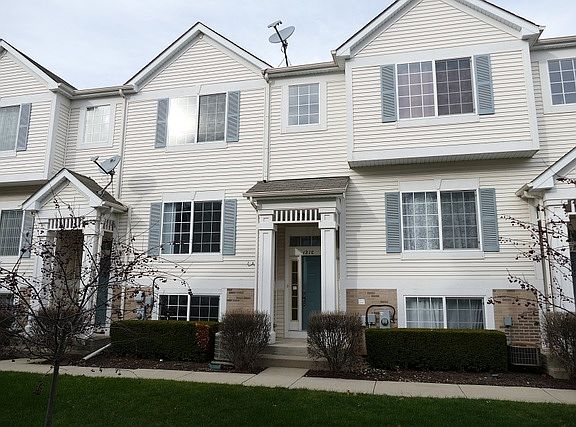 3rd image of 121 Enclave Cir Unit C