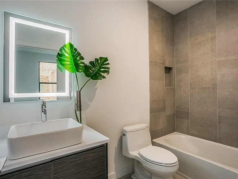 2627 Kimsey Dr #103 — Photo 11