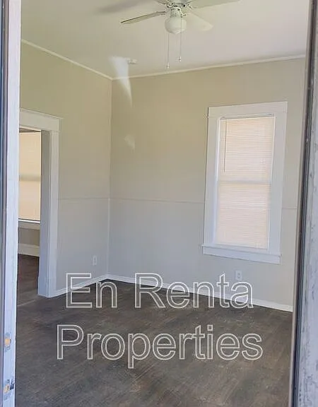 1217 Clinton Ave — Photo 3