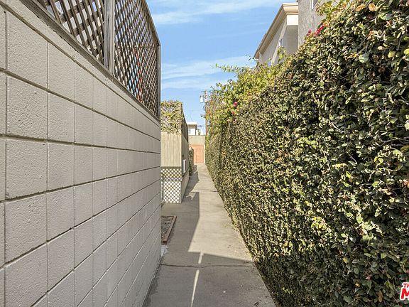 4th image of 1507 Berkeley St