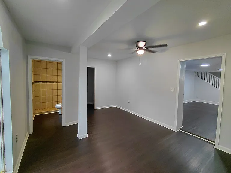 3849 Lyons St — Photo 28