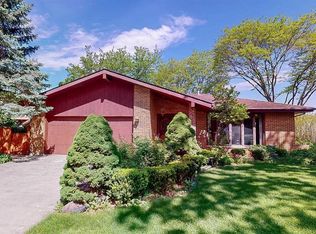 1206 Vinewood Ave, Willow Springs, IL 60480