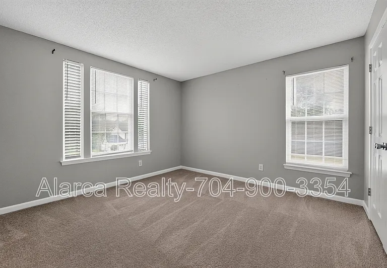 1901 Misty Vale Rd — Photo 20