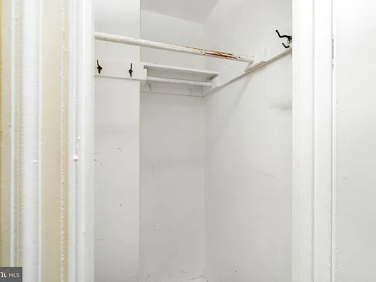 44 Nassau St #G — Photo 18