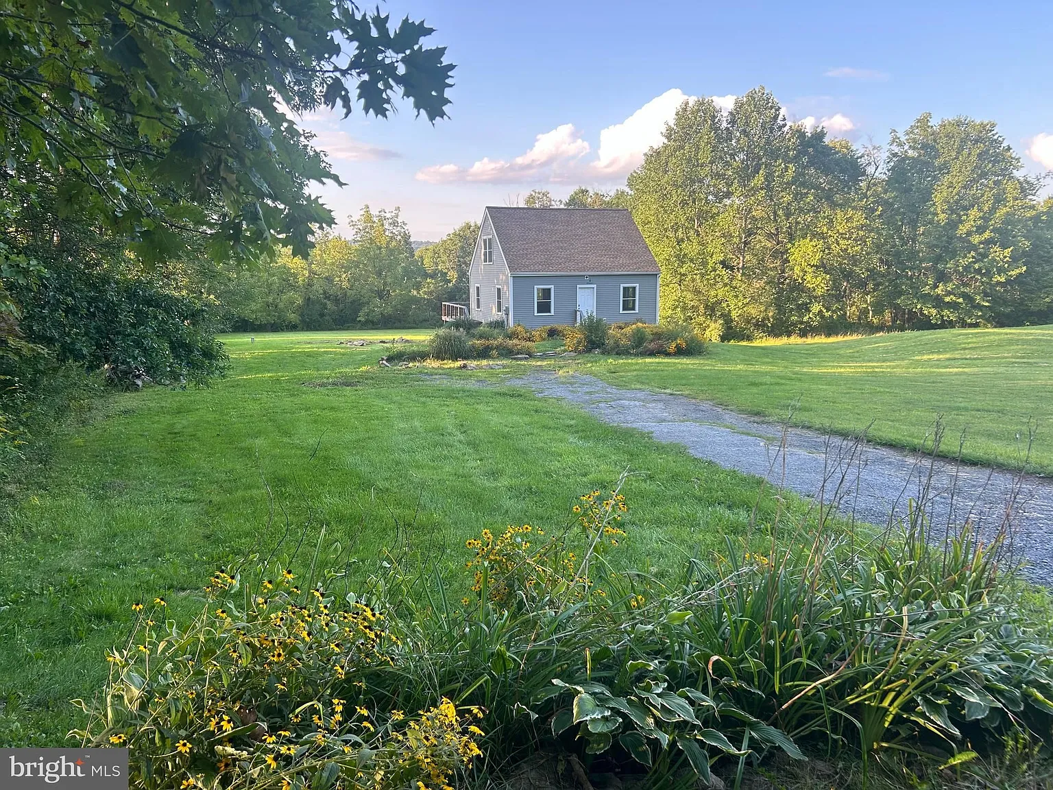 3 bed, 2015 sqft, $2,800 — Photo 1