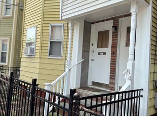 82 Willow St #1, Cambridge, MA 02141
