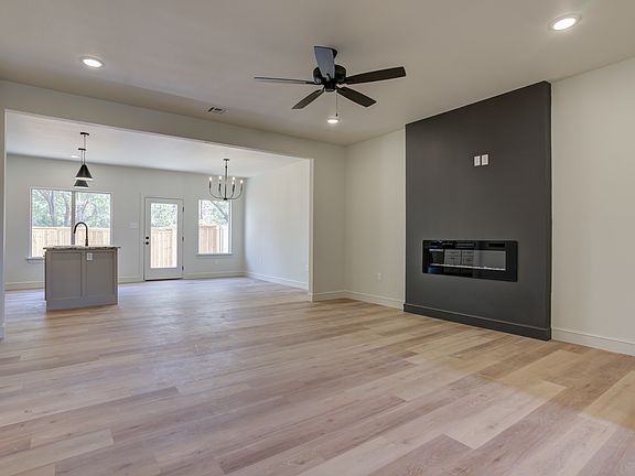 3rd image of 3425 24th St