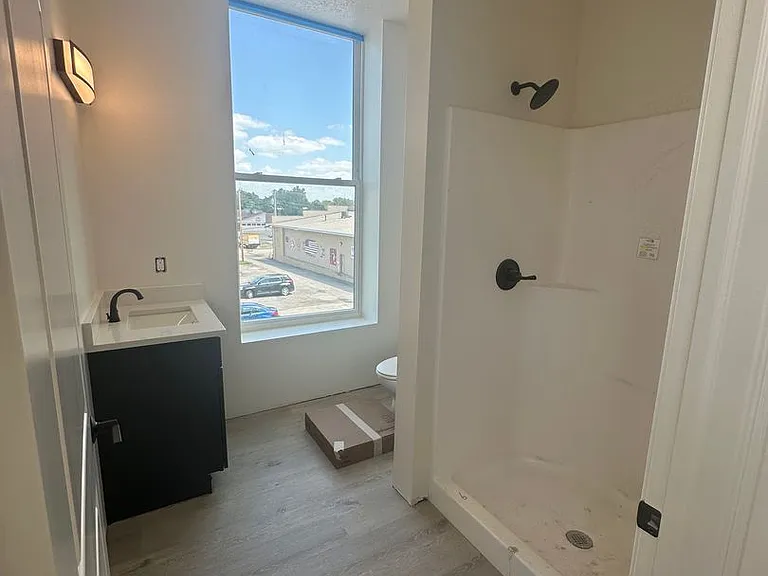 350 N Main St — Photo 53