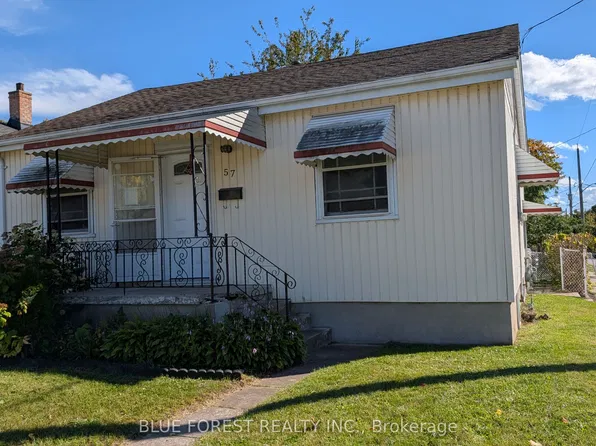 57 Homan St, London, ON N5Z 1A9