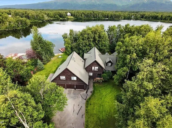 6631 E Wolf Lake Dr, Wasilla, AK 99654
