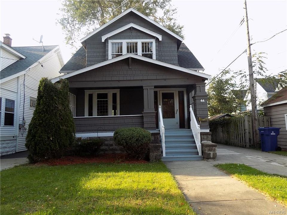 1st image of 44 Tamarack St