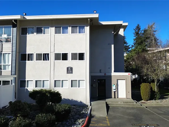 12700 NE 8th Street #E203, Bellevue, WA 98005
