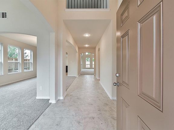 4th image of 6823 Oaken Gate Way