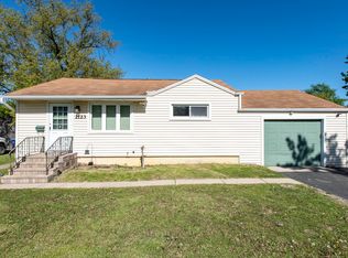 2123 N McAree Rd, Waukegan, IL 60087