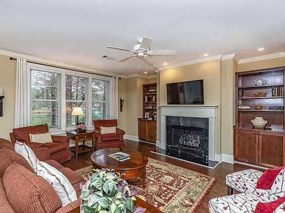 5th image of 1050 Portage Trl Unit A