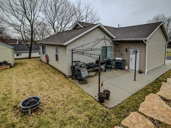 116 E Elm St, Deforest, WI 53532