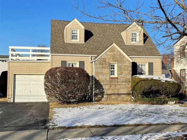 855 Edward Street, North Baldwin, NY 11510