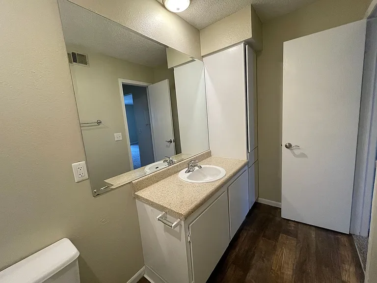 5939 Outlook St — Photo 16