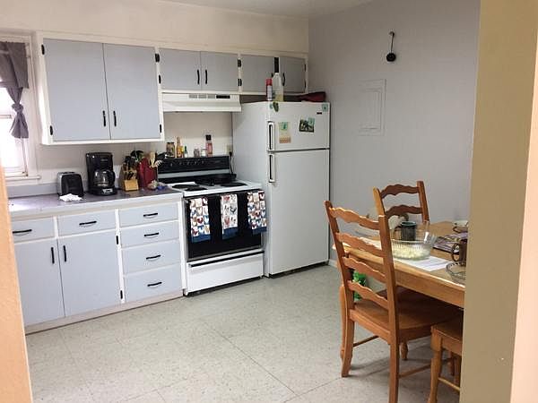 1st image of 1212 E Gibbon St APT 4