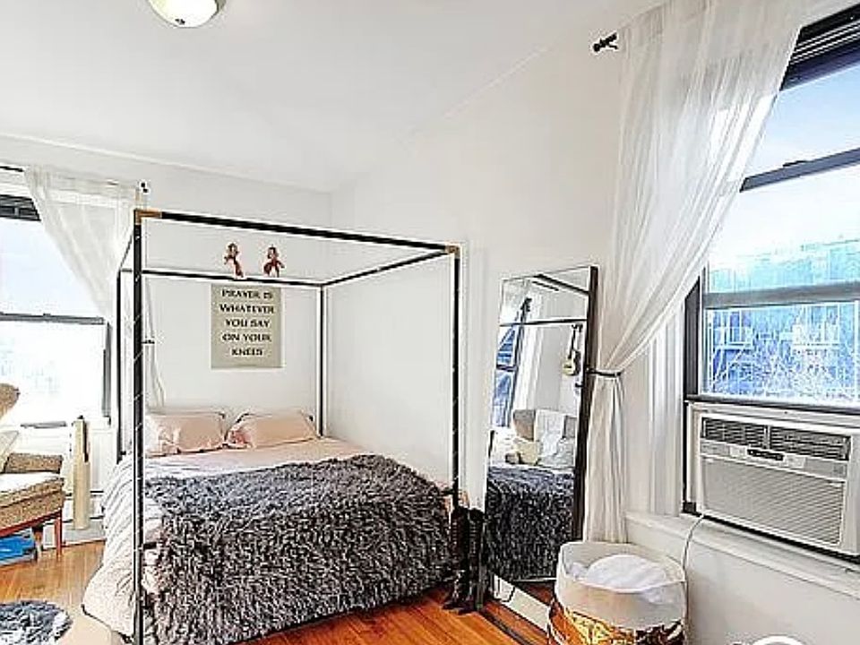 2nd image of 108 Central Ave APT 3D