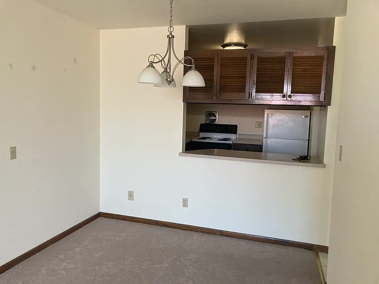 1315 E Elmdale Ct #104 — Photo 8